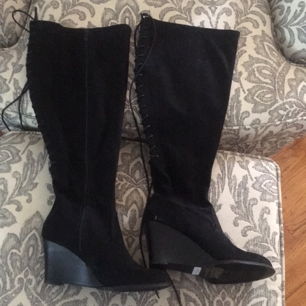 Over the knee suede boot